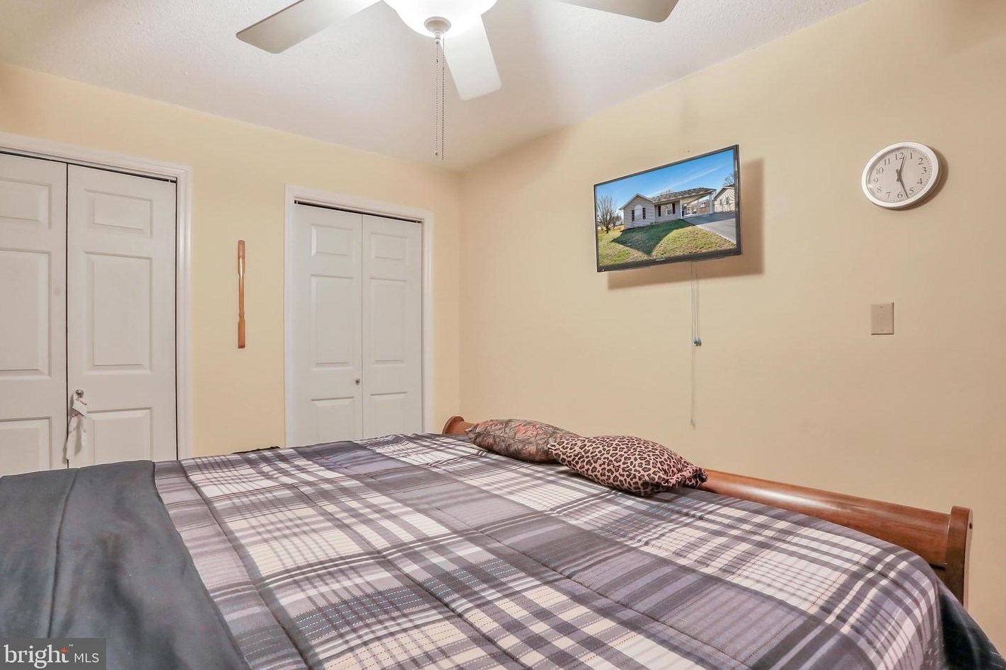 11 Tanglewood Dr, Martinsburg WV 25405-5892 exterior