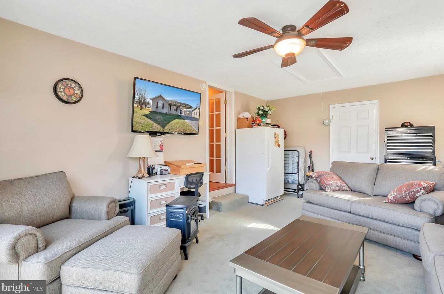 11 Tanglewood Dr, Martinsburg WV 25405-5892 exterior