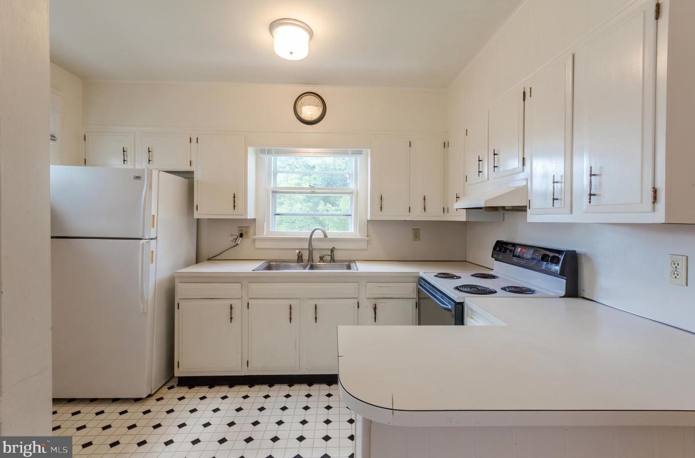 908 Queen St, Martinsburg WV 25404-3545 exterior