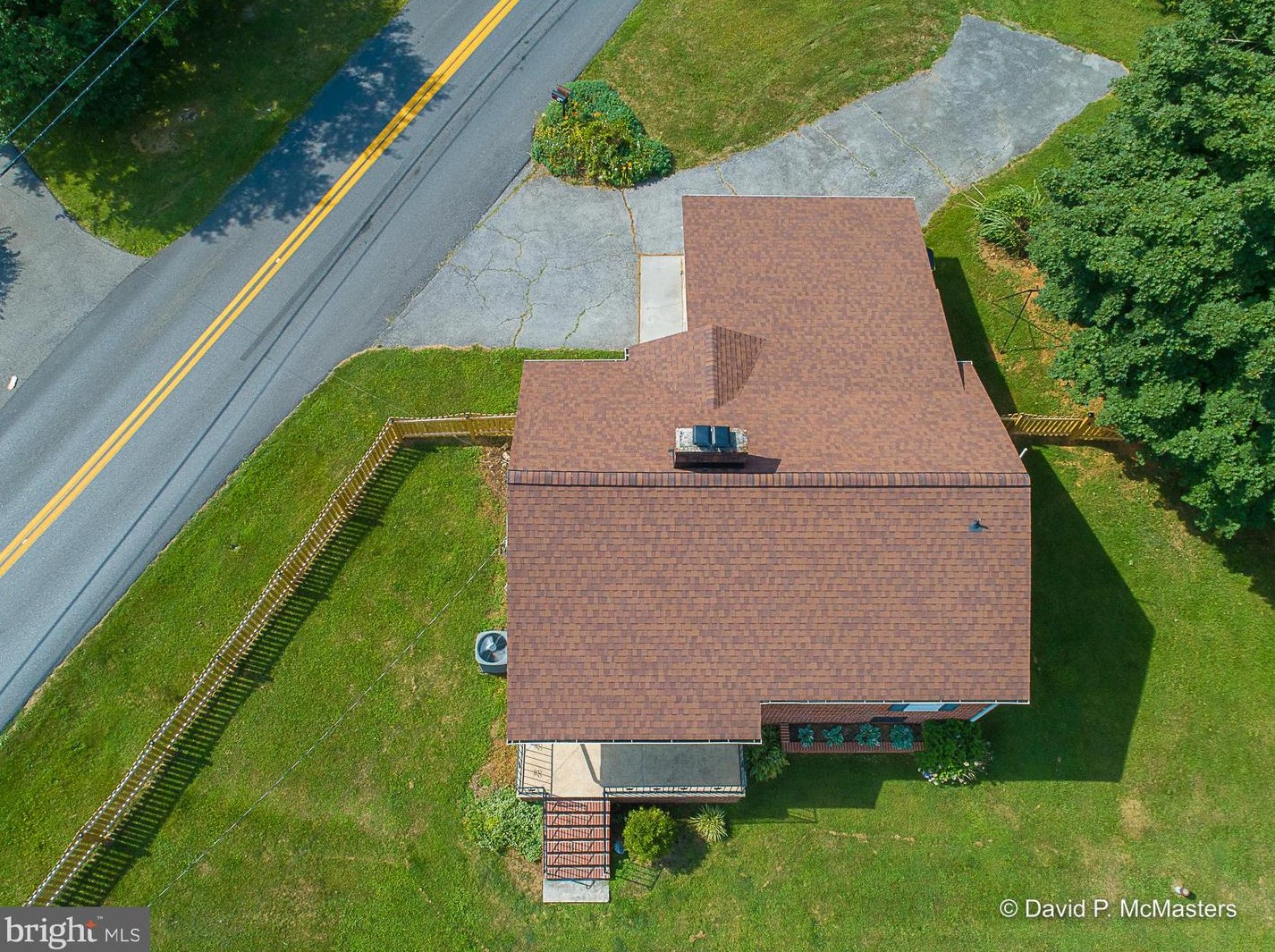 2153 Henshaw Rd, Inwood WV 25428-3485 exterior