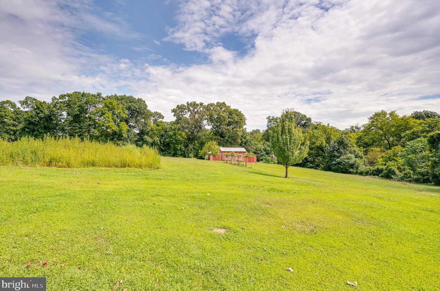 1935 Charles Town Rd, Martinsburg WV 25430-2627 exterior