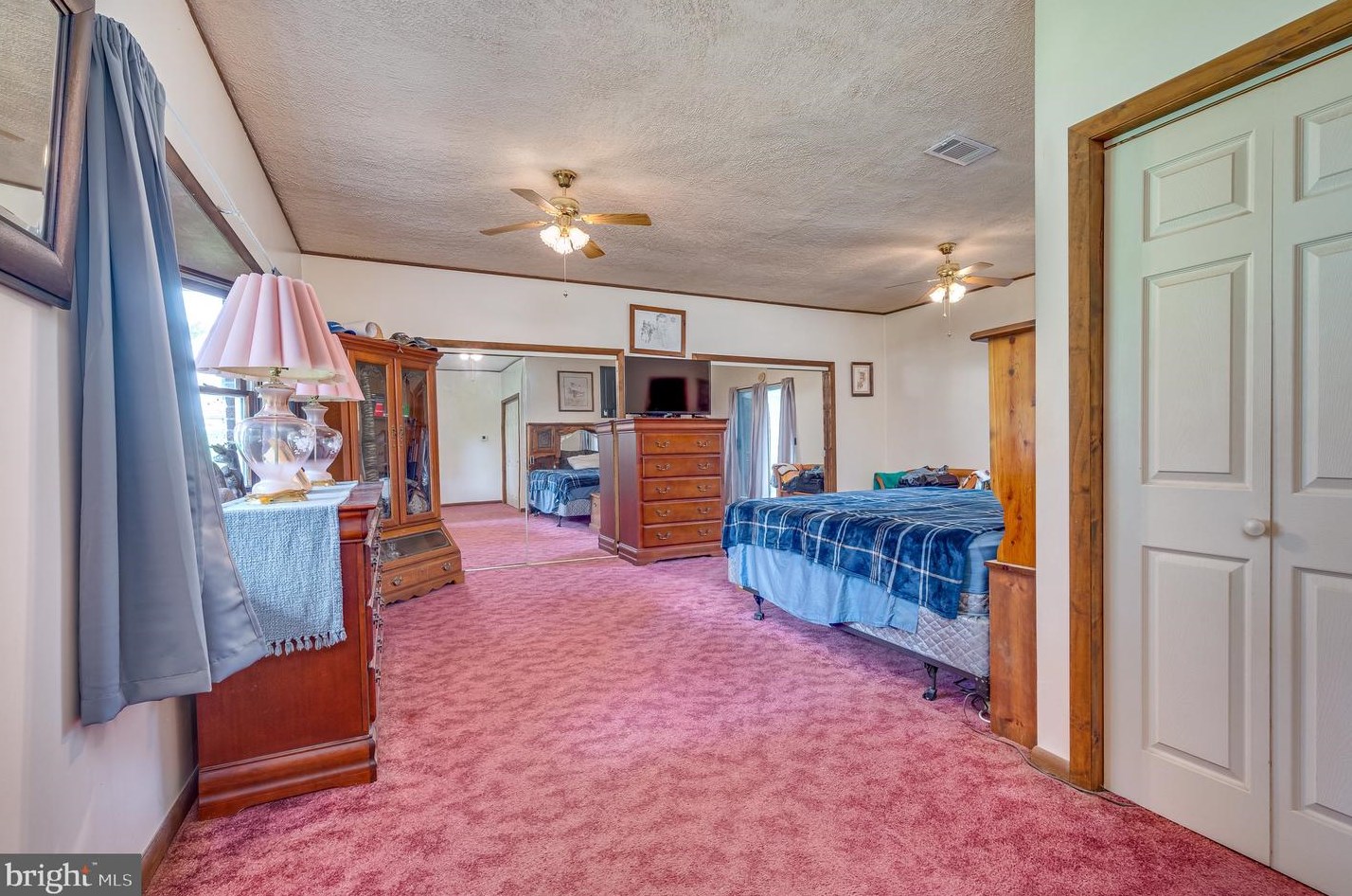 1935 Charles Town Rd, Martinsburg WV 25430-2627 exterior