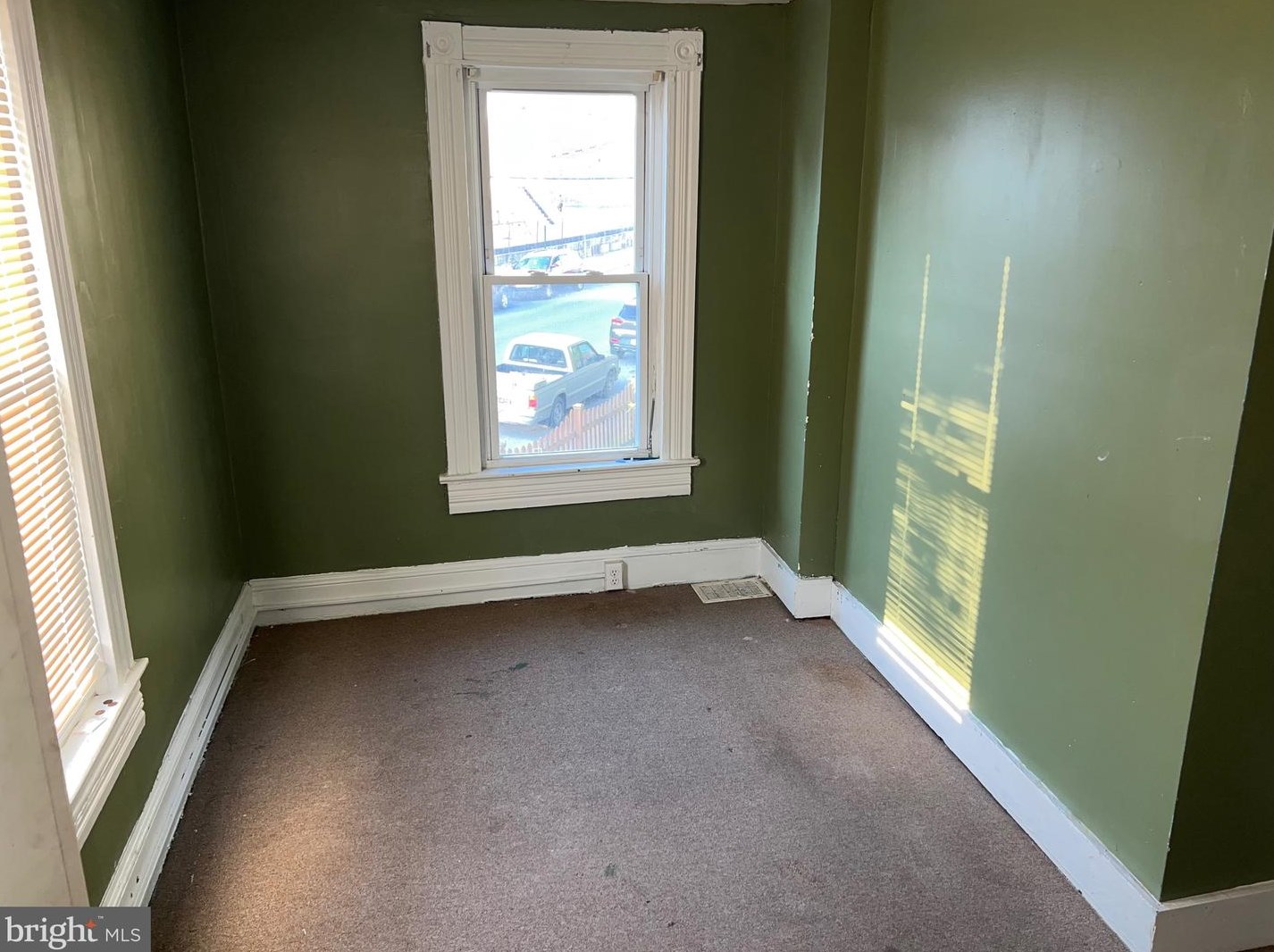 658 Faulkner Ave, Martinsburg WV 25401-2115 exterior