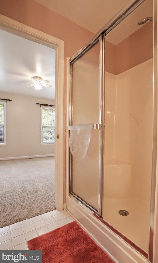 956 Caledonia Dr, Martinsburg WV 25405-5737 exterior