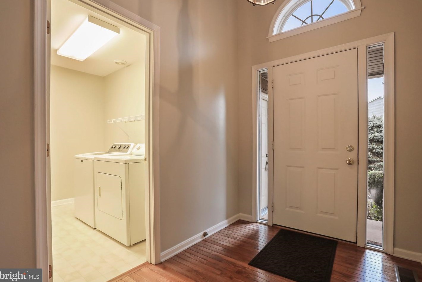 956 Caledonia Dr, Martinsburg WV 25405-5737 exterior