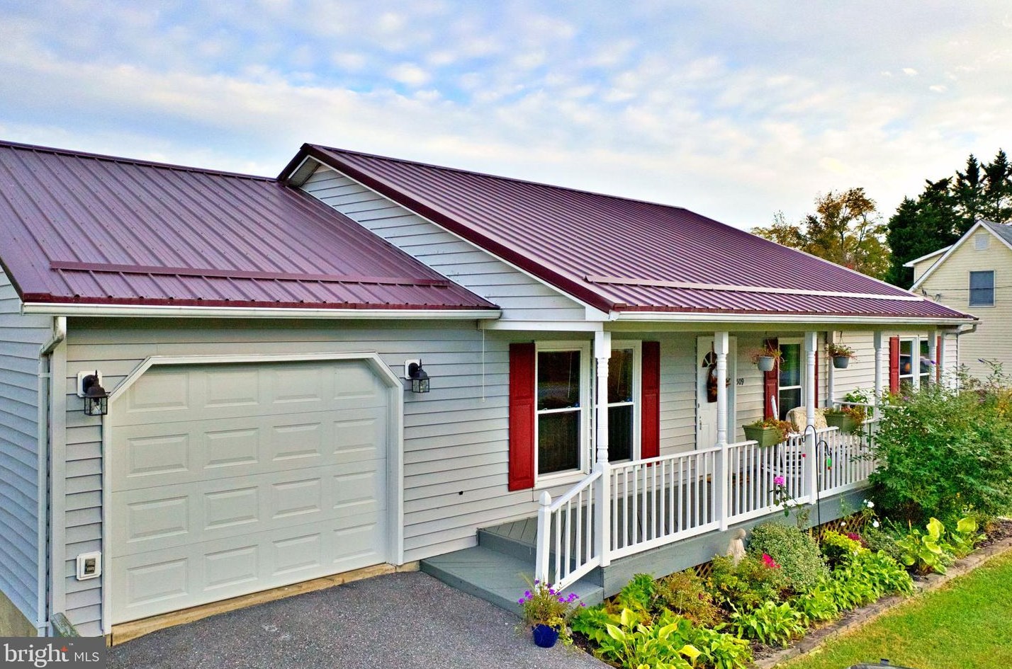 509 Upshur Dr, Inwood WV  25428-3692 exterior