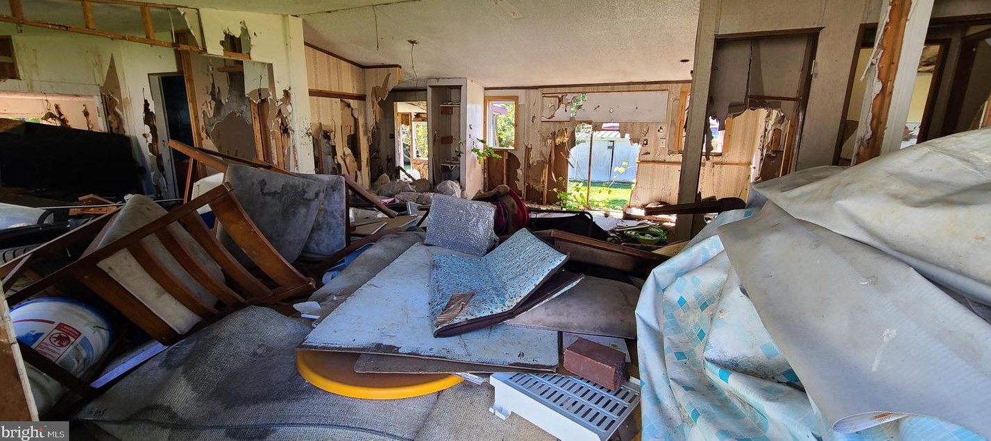 164 Rudolph Ct, Martinsburg WV  25404-4358 exterior