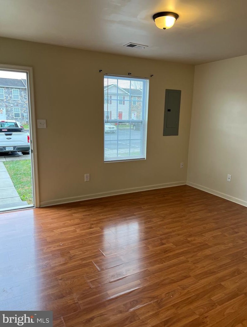 384 Dorothy Ct, Inwood WV  25428-4996 exterior