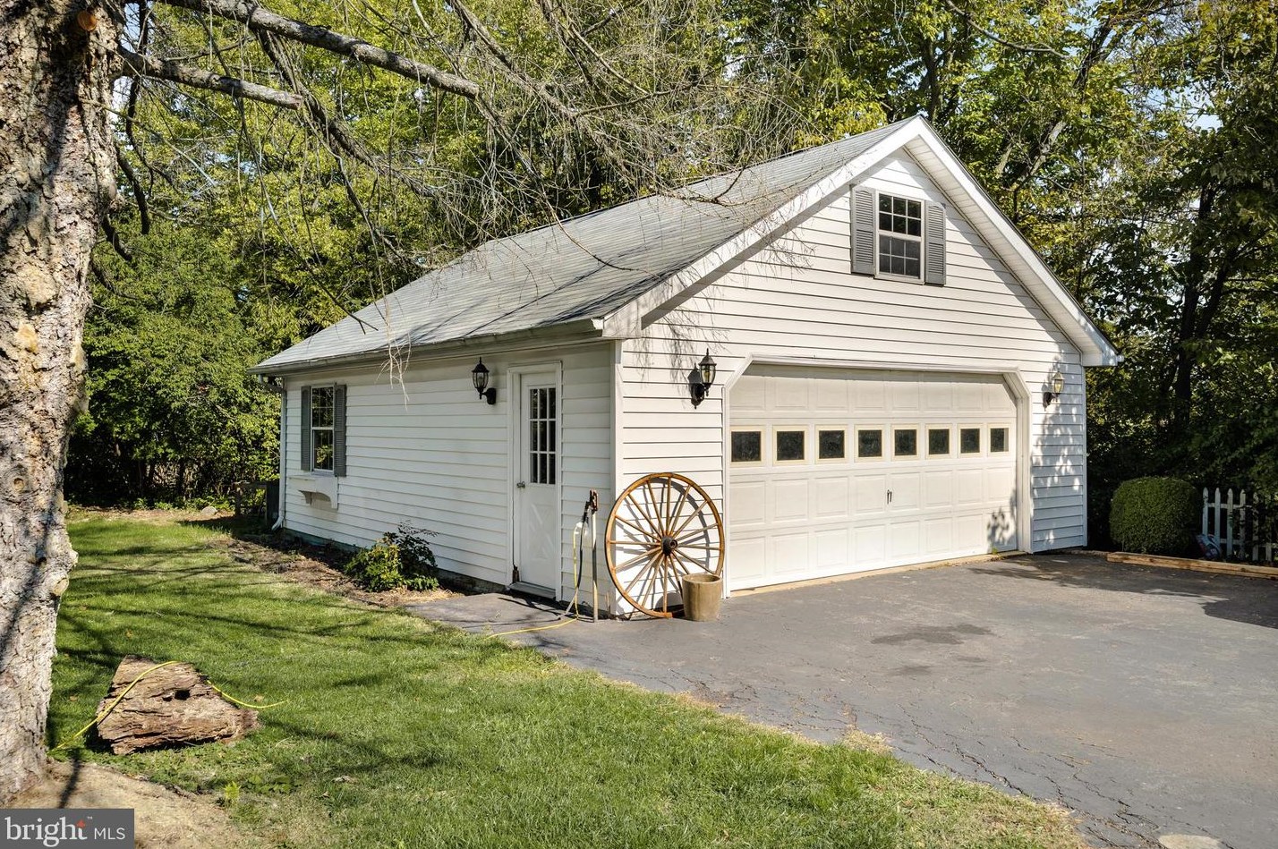 6127 Winchester Ave, Inwood WV  25428-4510 exterior