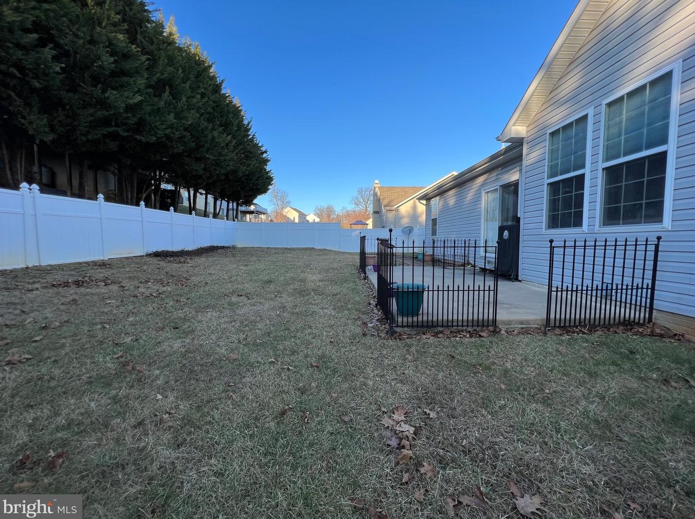 466 Bentley Dr, Inwood WV 25428-3427 exterior