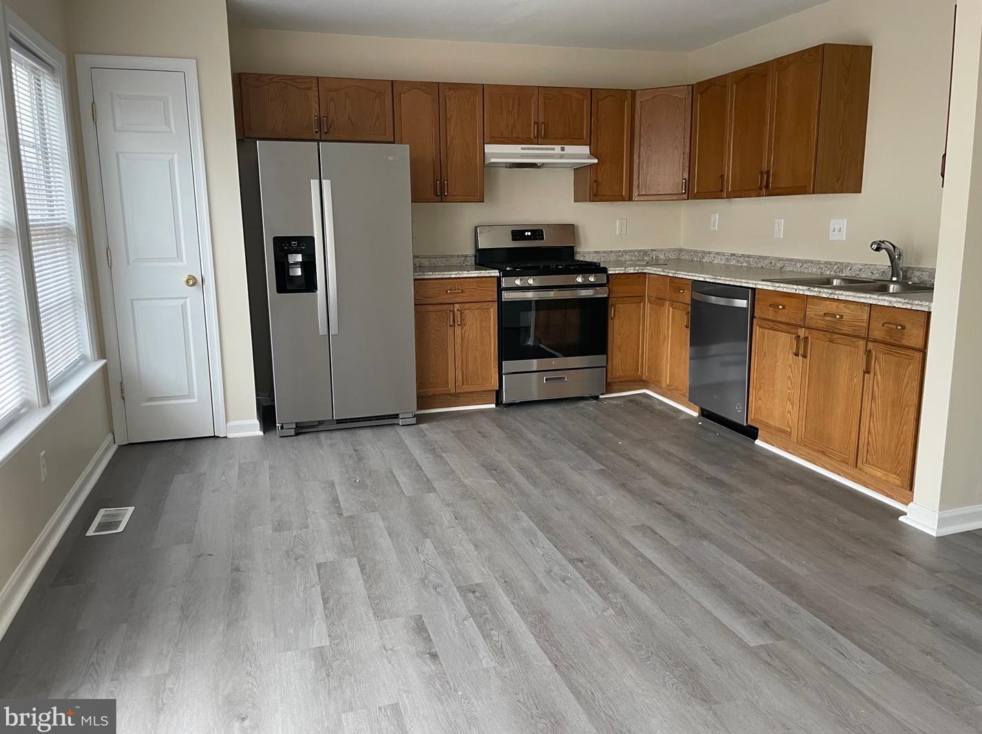 11 Calabash Ct, Martinsburg WV  25405-7197 exterior