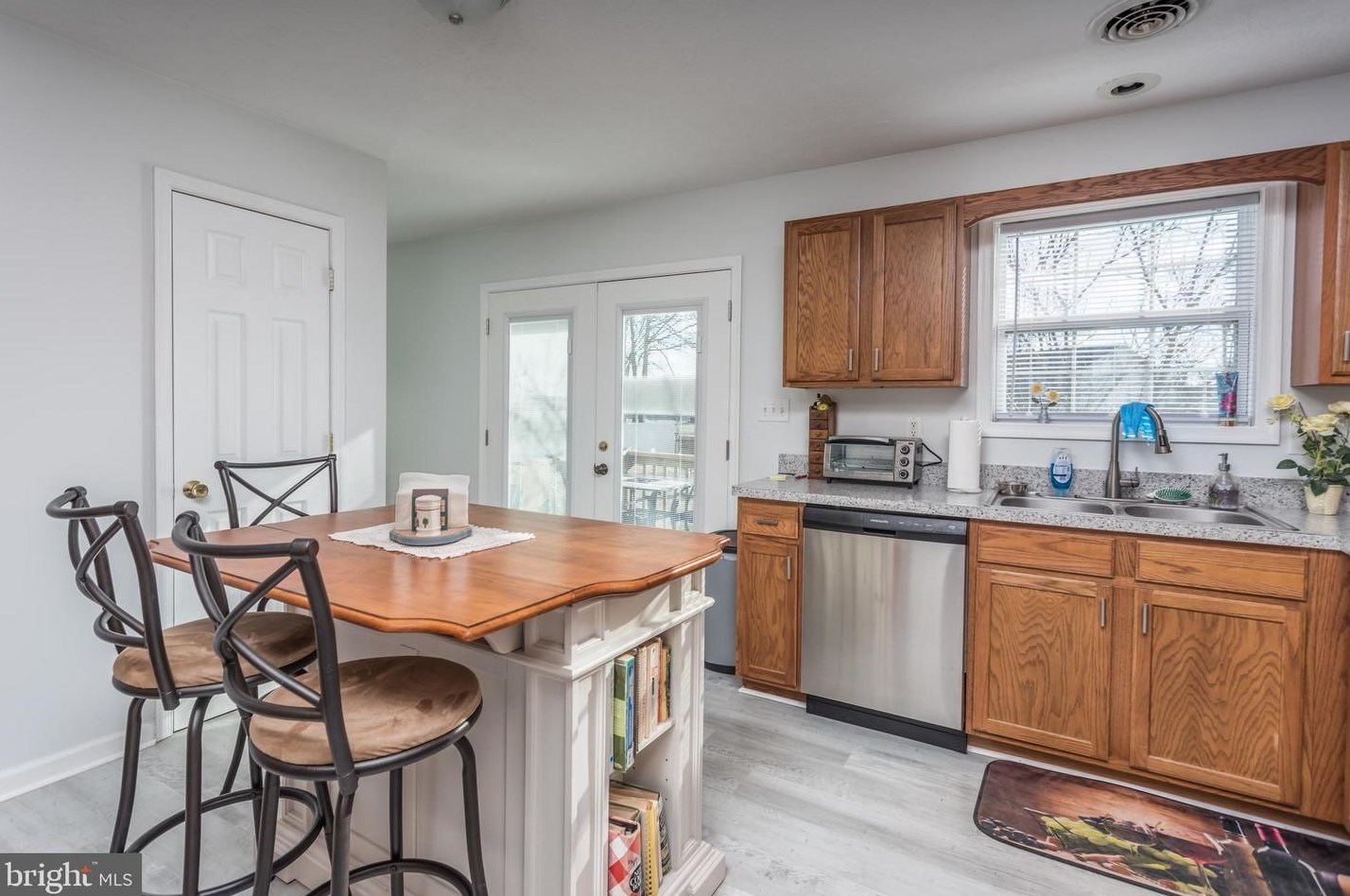 61 Reynolds Ct, Inwood WV  25428-4378 exterior