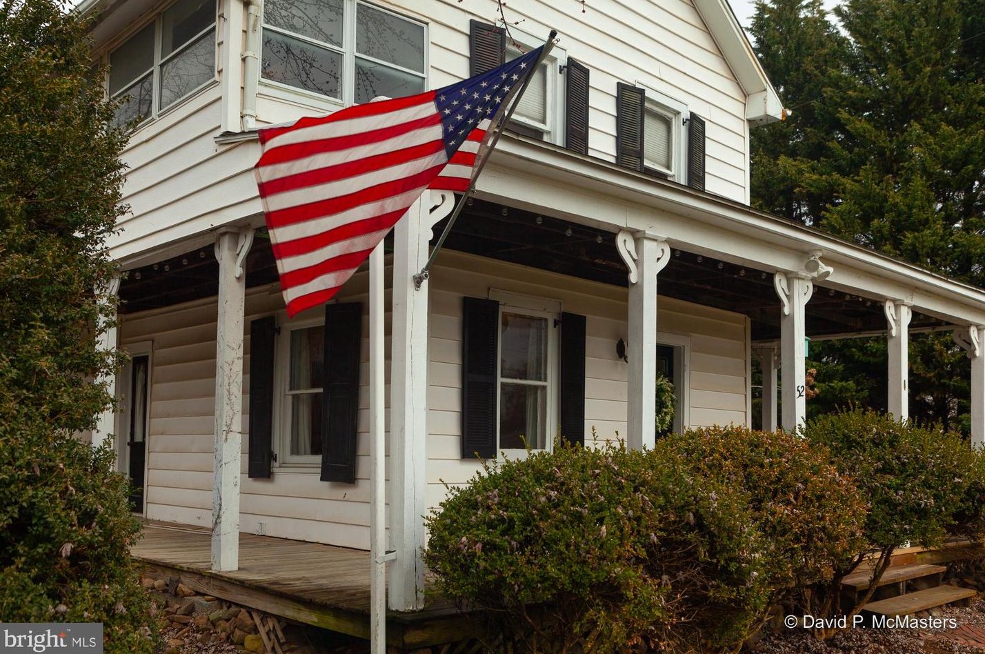 52 Carlton Dr, Inwood WV  25428-4901 exterior