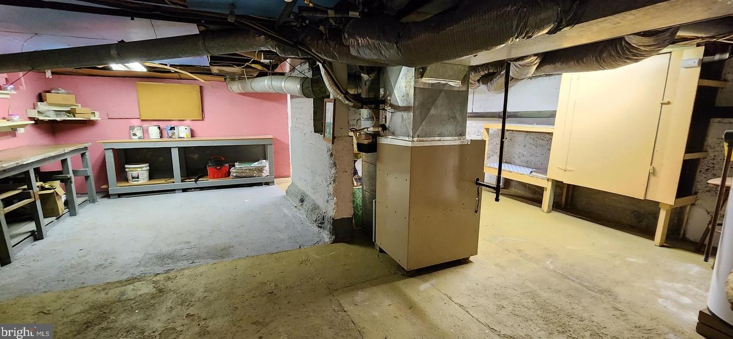 706 John St, Martinsburg WV  25401-2204 exterior