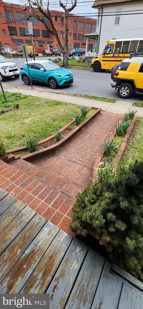 706 John St, Martinsburg WV  25401-2204 exterior