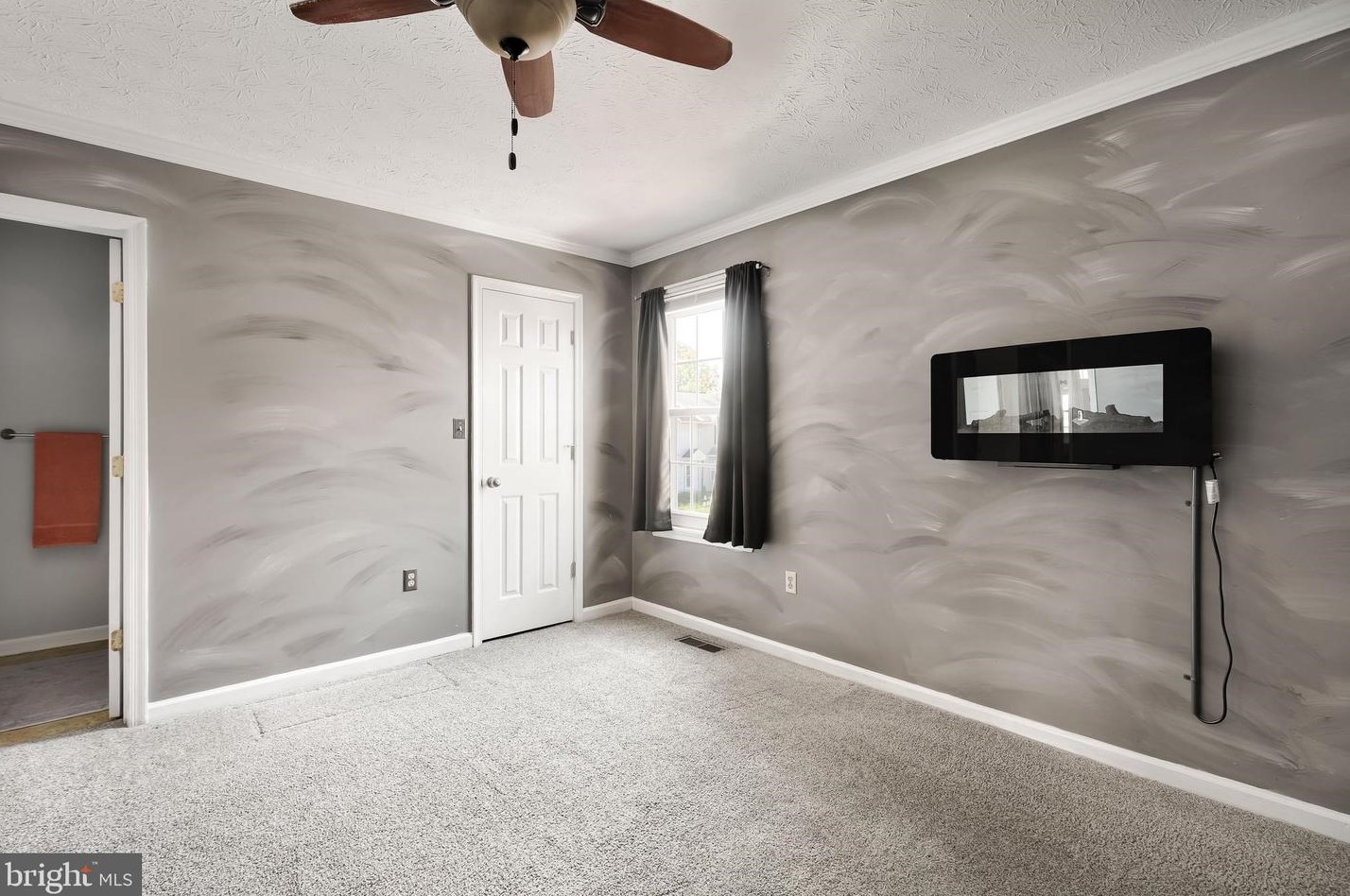 162 Stadium Cir, Inwood WV  25428-4327 exterior