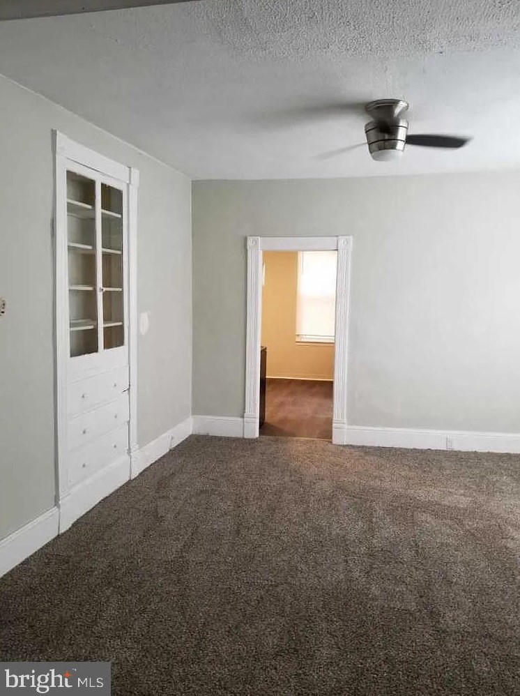 727 King St, Martinsburg WV 25401-2027 exterior