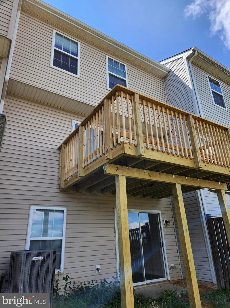 62 Grindstone Dr, Hedgesville WV  25427-6968 exterior