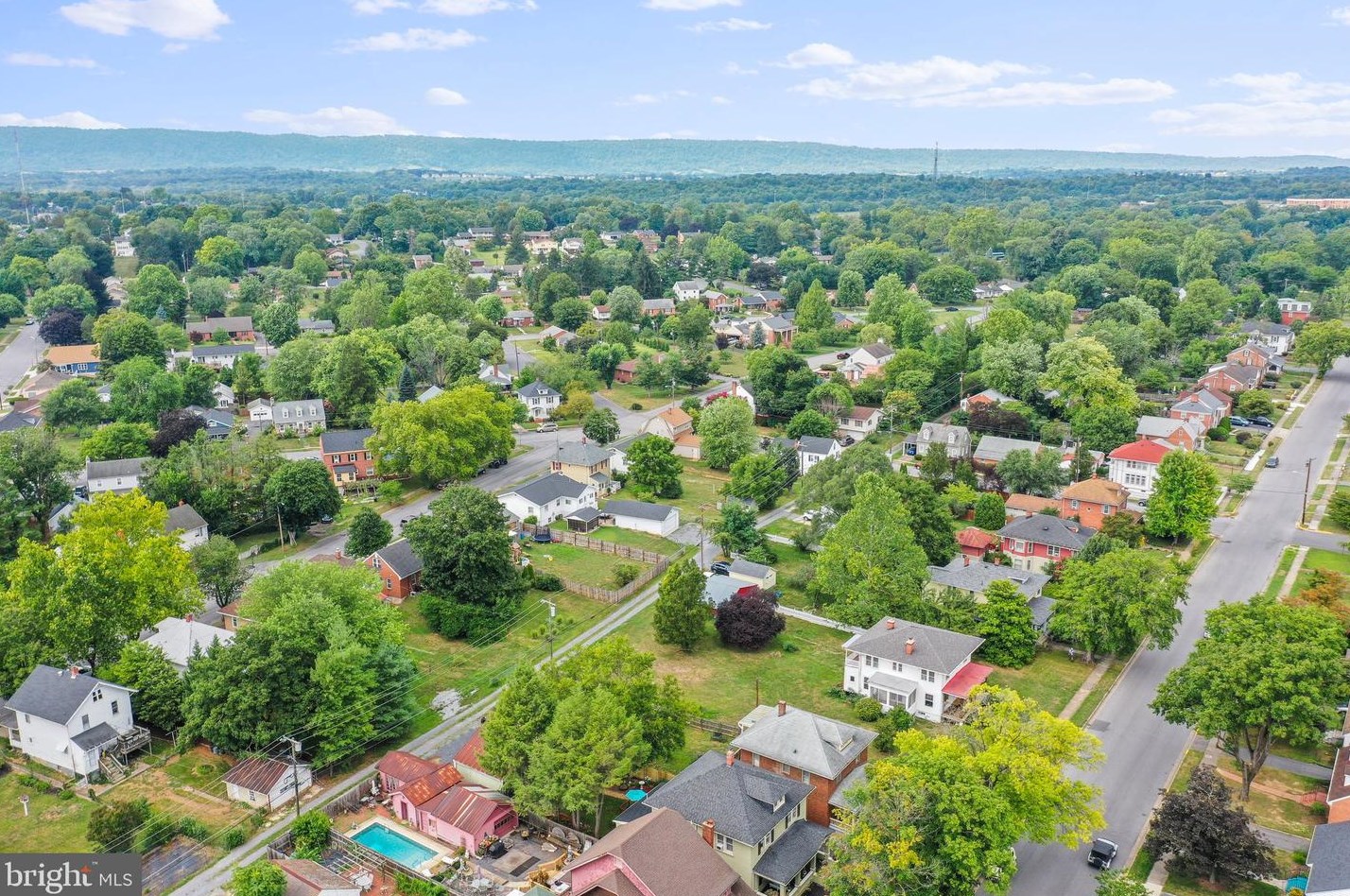 110 Tennessee Ave, Martinsburg WV 25401-2333 exterior