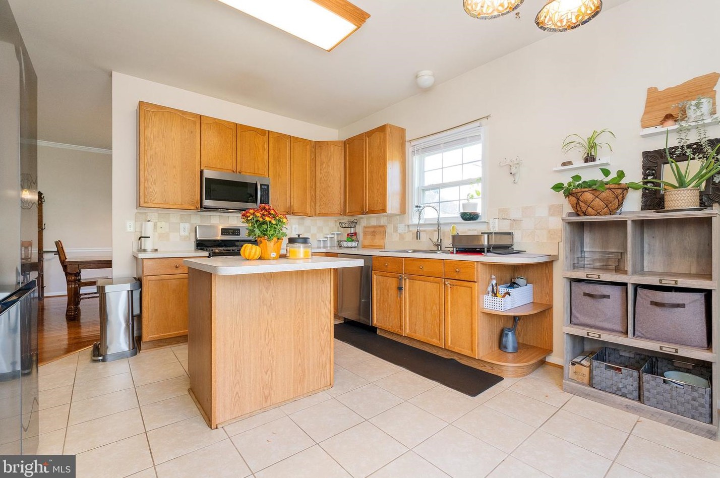 207 Caledonia Dr, Martinsburg WV  25405-5743 exterior