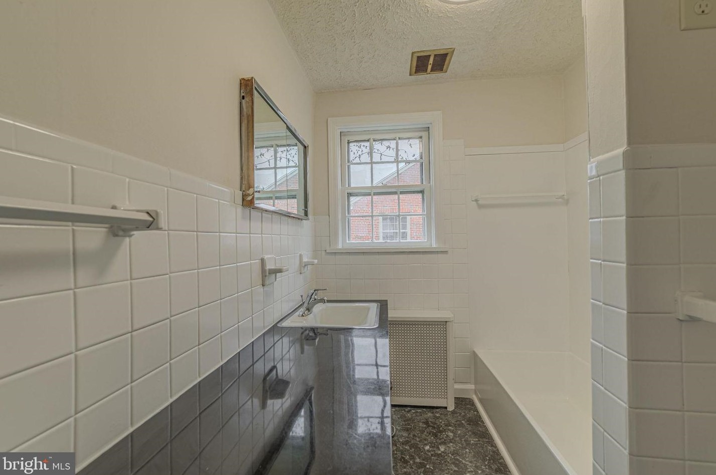 426 Tennessee Ave, Martinsburg WV 25401-2260 exterior