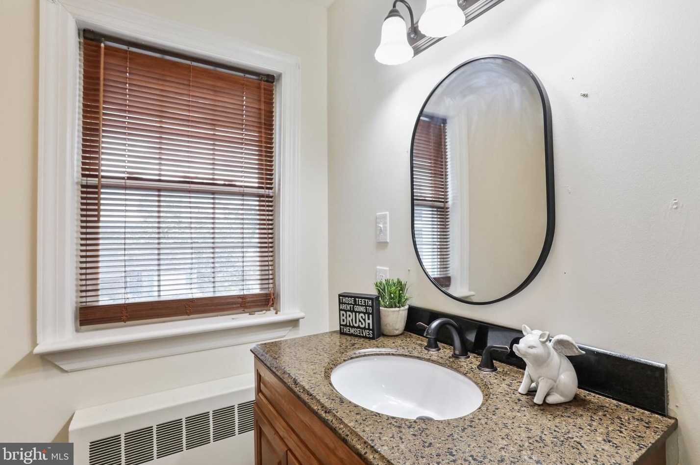 414 Rosemont Ave, Martinsburg WV  25401-2235 exterior