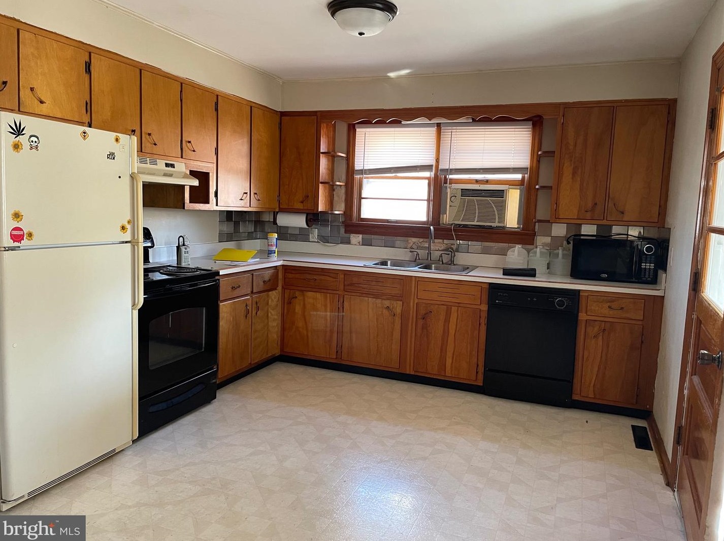 3365 Winchester Ave, Martinsburg WV  25405-2459 exterior