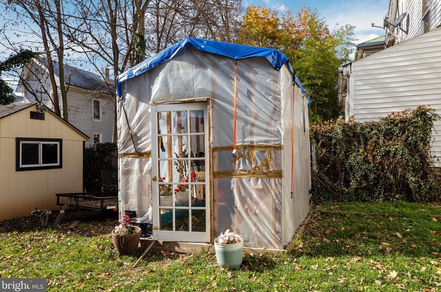 515 Stephen St, Martinsburg WV  25401-2627 exterior