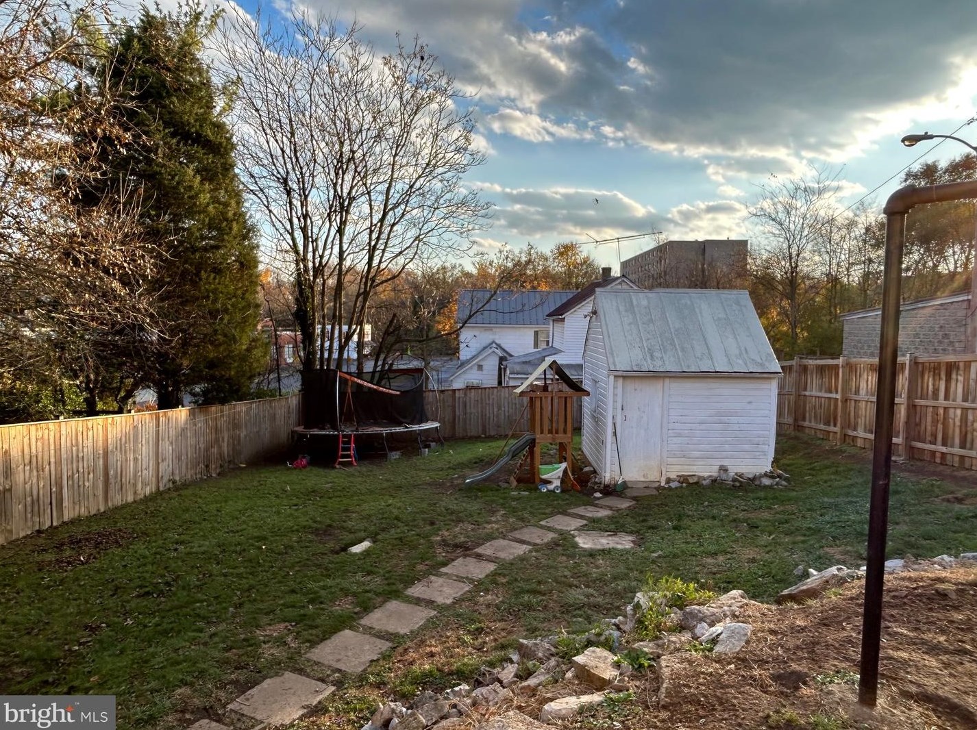 220 John St, Martinsburg WV  25401-4217 exterior