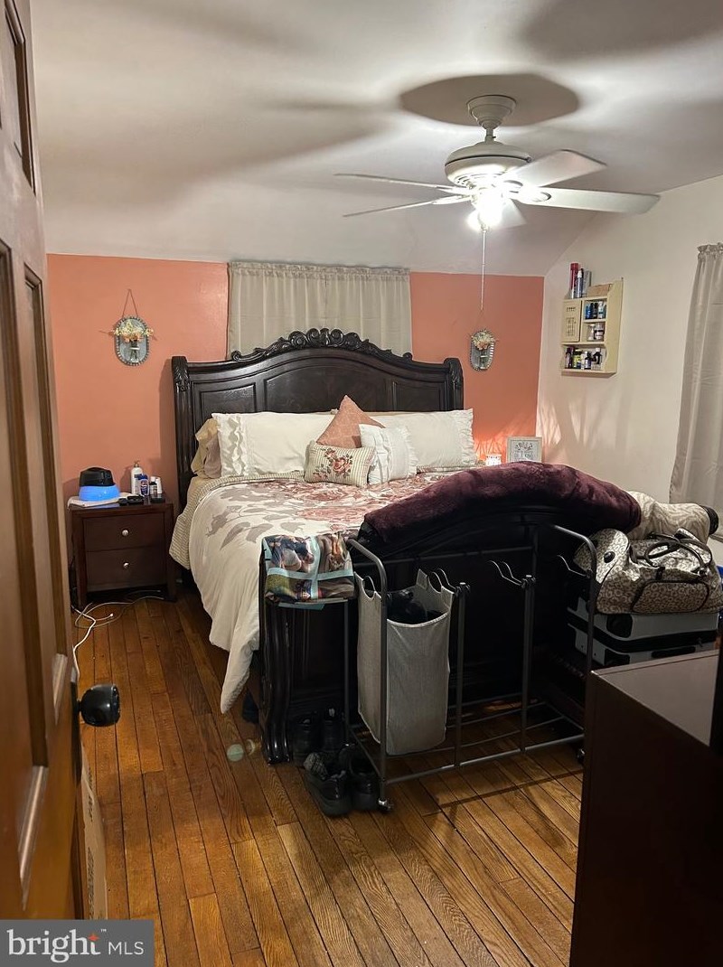 220 John St, Martinsburg WV  25401-4217 exterior