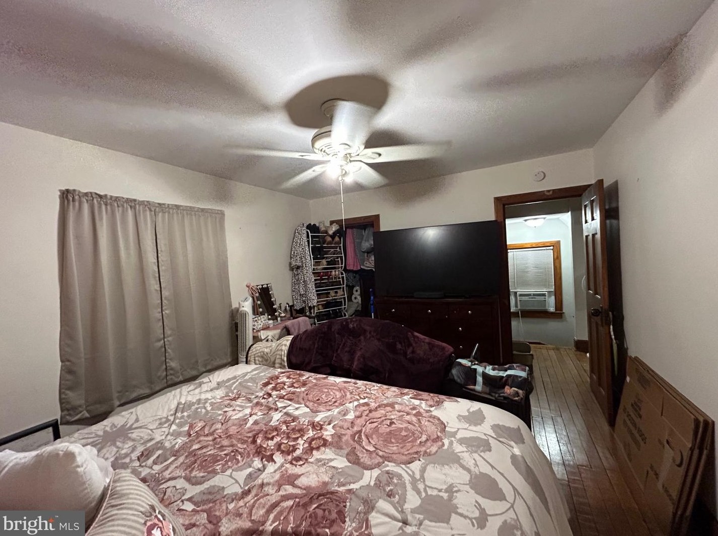 220 John St, Martinsburg WV  25401-4217 exterior