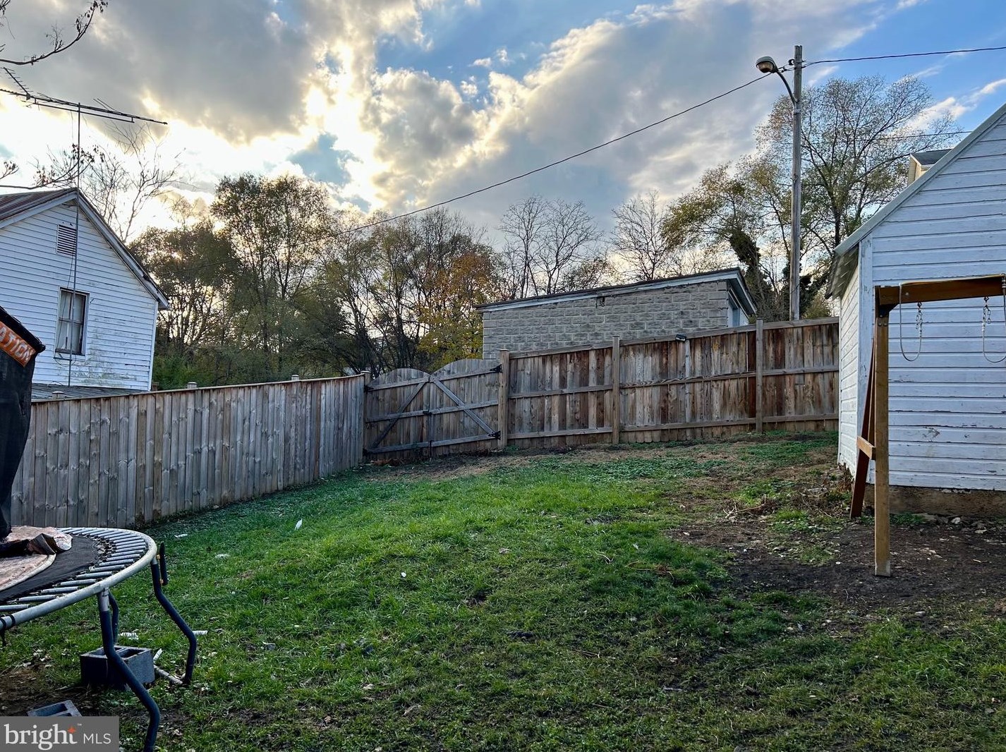 220 John St, Martinsburg WV  25401-4217 exterior