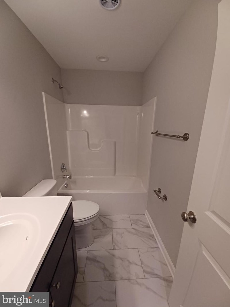 846 Basin Dr, Inwood WV 25428-3214 exterior