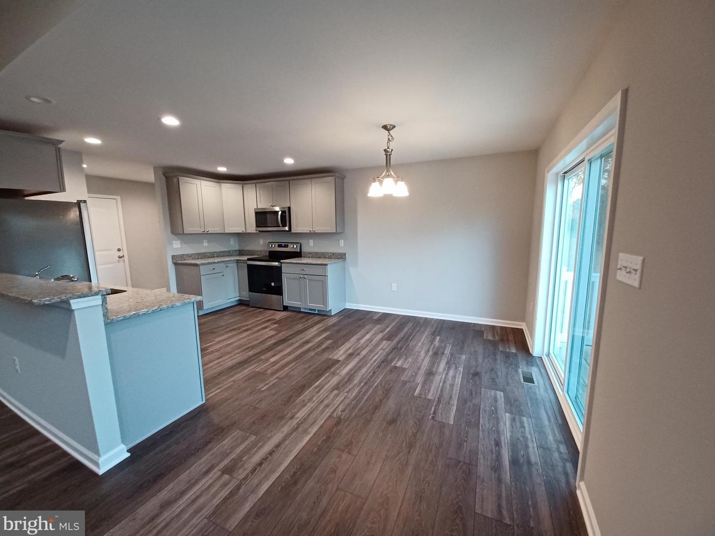 846 Basin Dr, Inwood WV 25428-3214 exterior