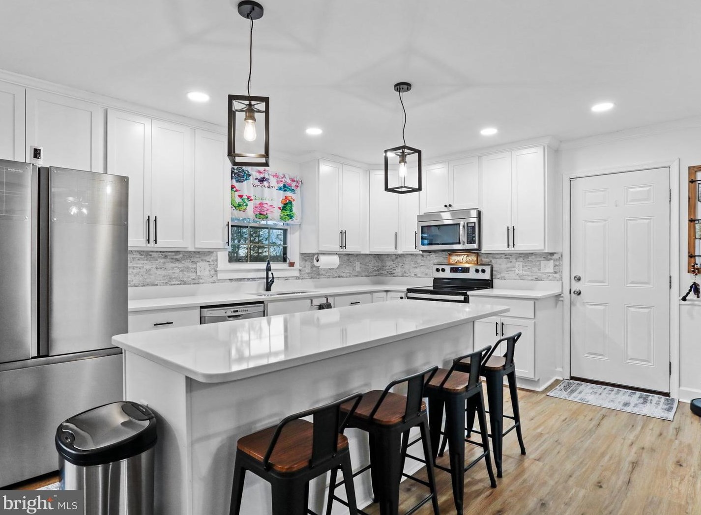 433 Mimosa Dr, Martinsburg WV  25404-0645 exterior