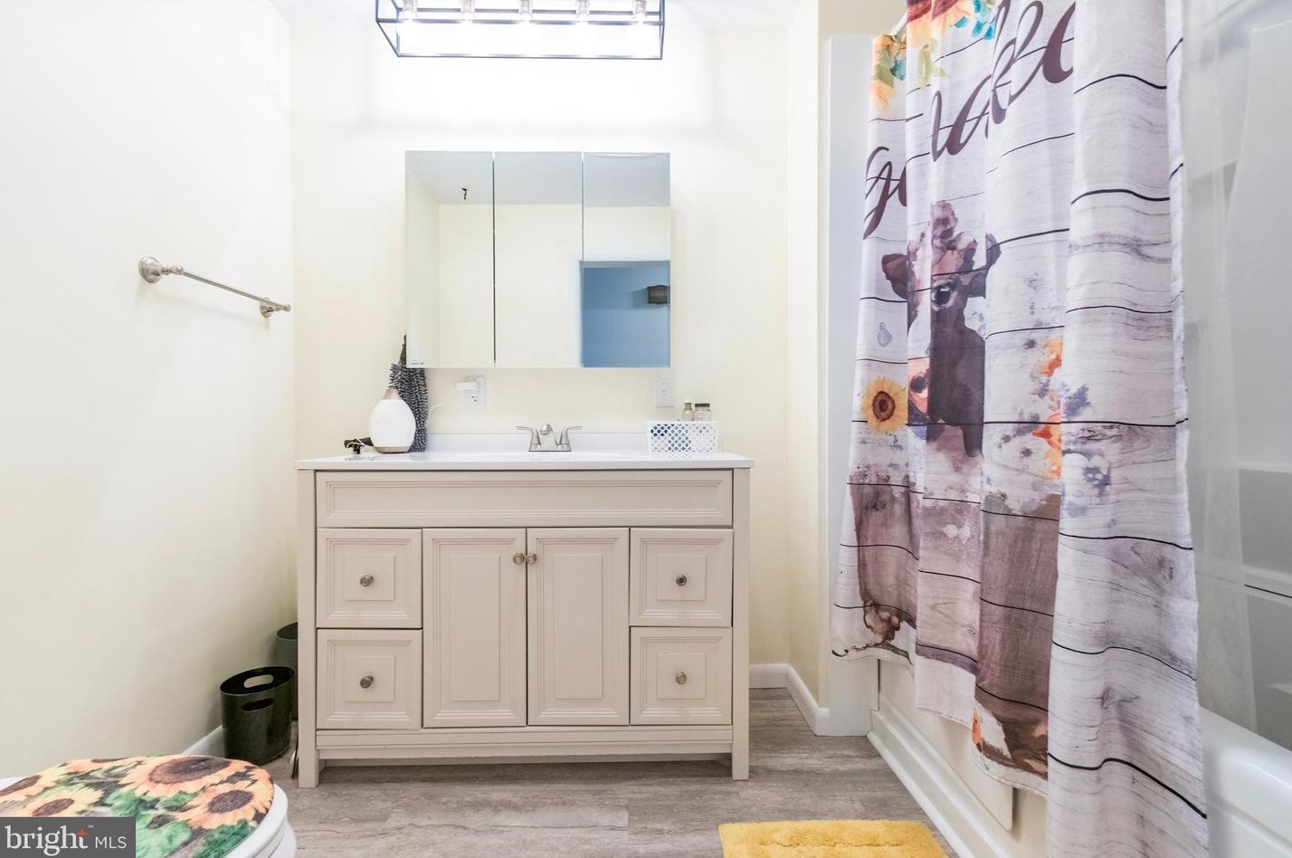 108 Rosewood Dr, Martinsburg WV  25401-2840 exterior