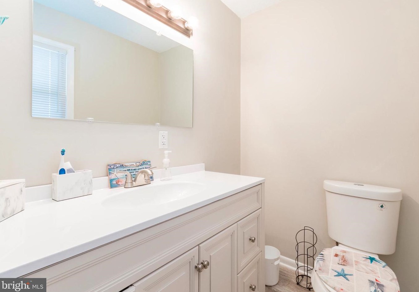 108 Rosewood Dr, Martinsburg WV  25401-2840 exterior