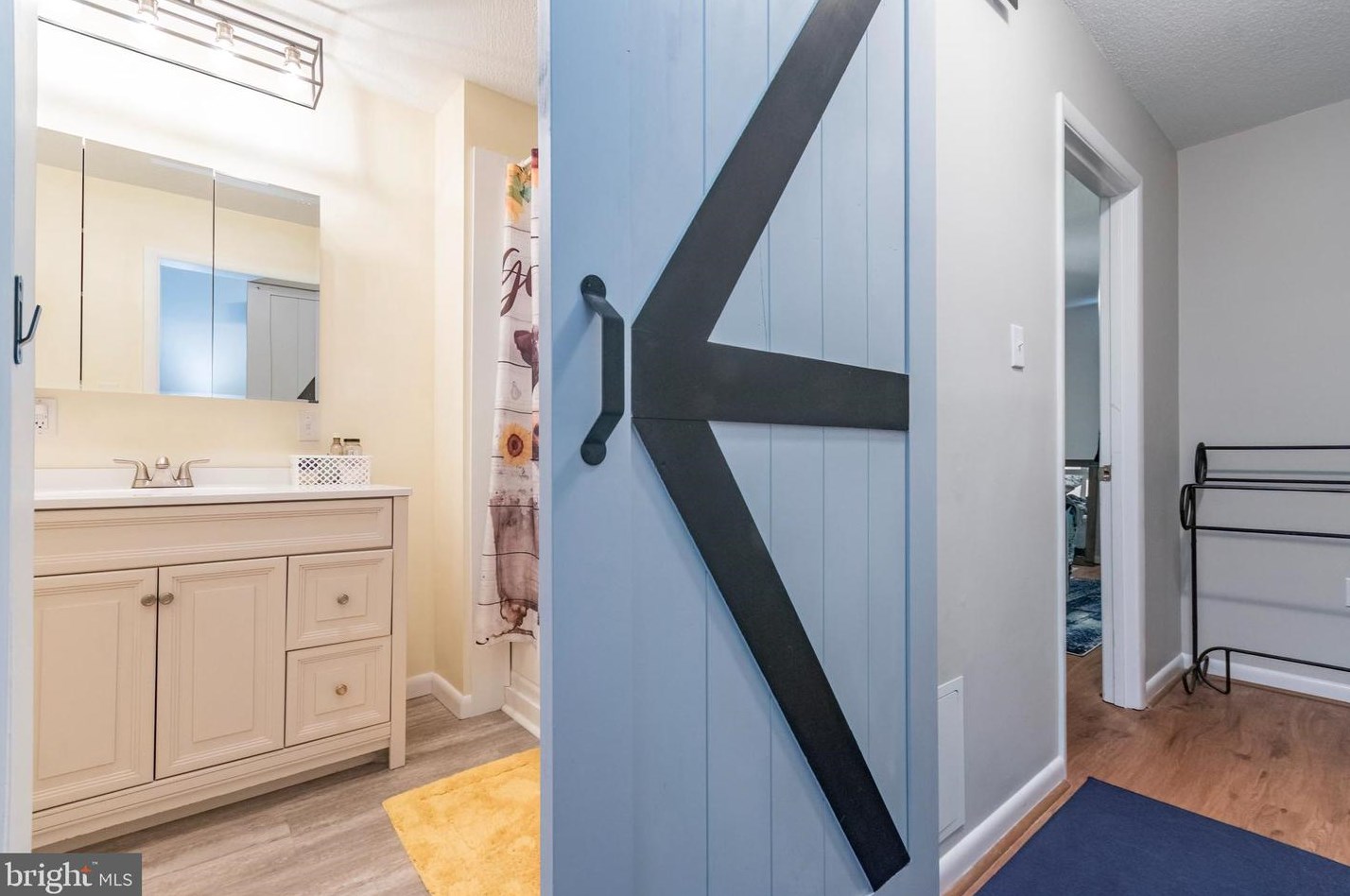 108 Rosewood Dr, Martinsburg WV  25401-2840 exterior