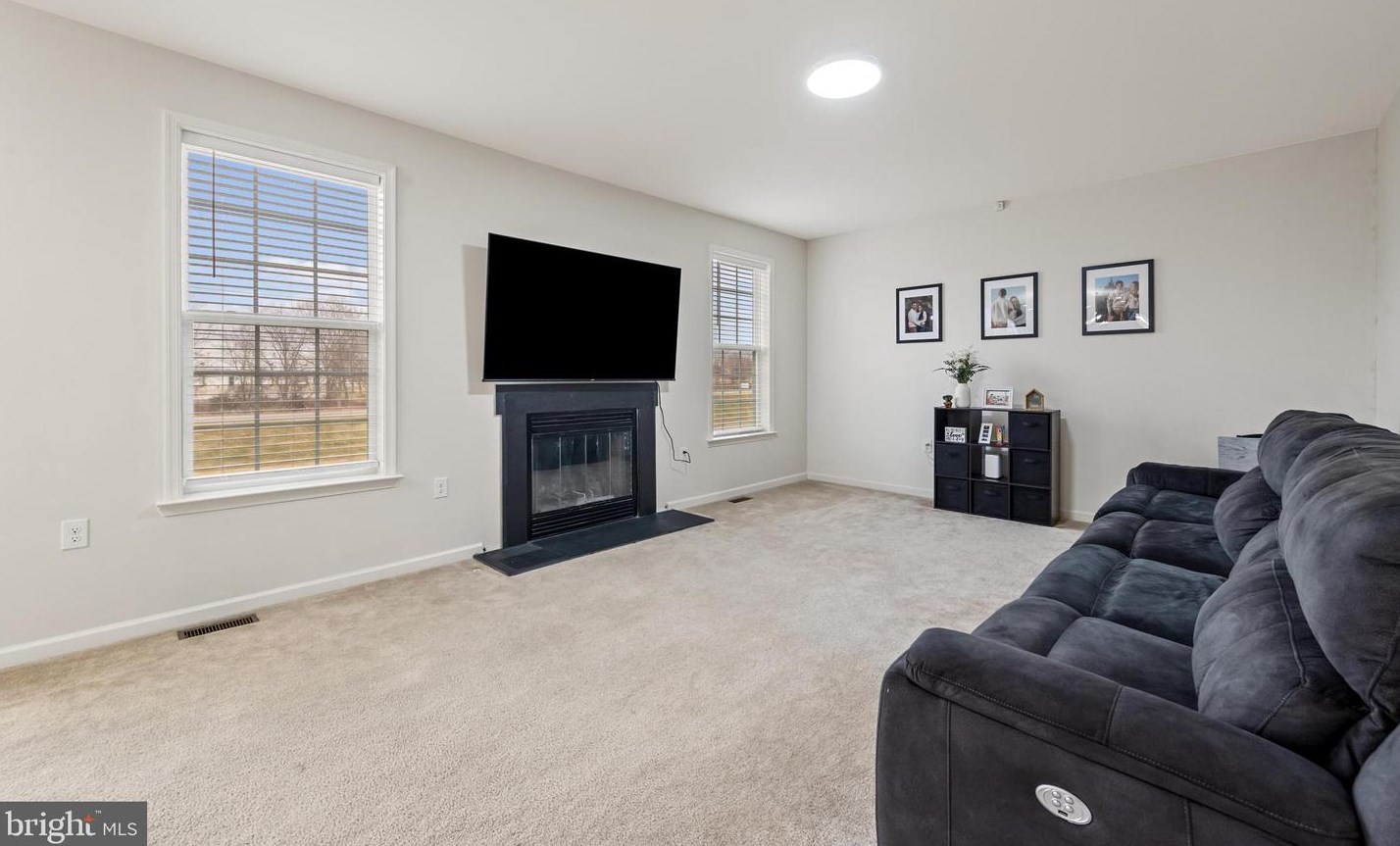 283 Ticonderoga Dr, Martinsburg WV 25430 exterior