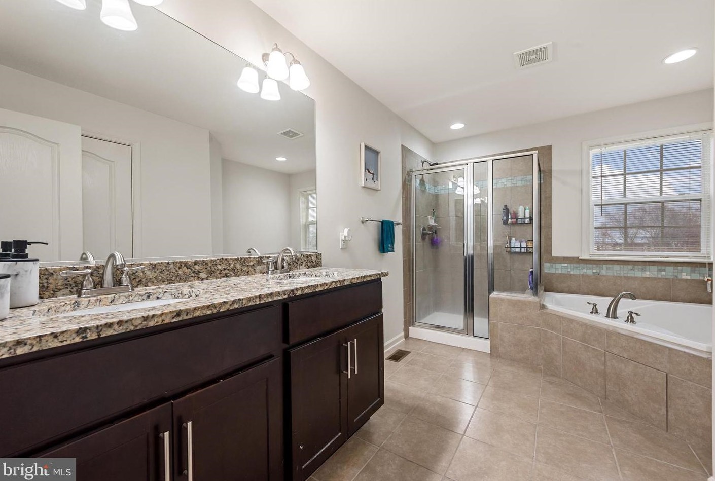 283 Ticonderoga Dr, Martinsburg WV 25430 exterior