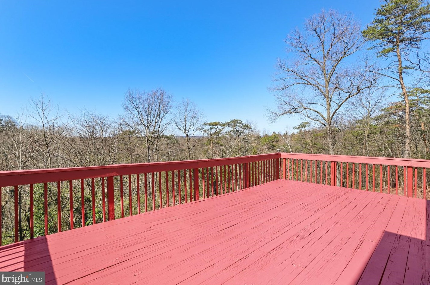 498 Crestview Dr, Martinsburg WV  25405-6705 exterior