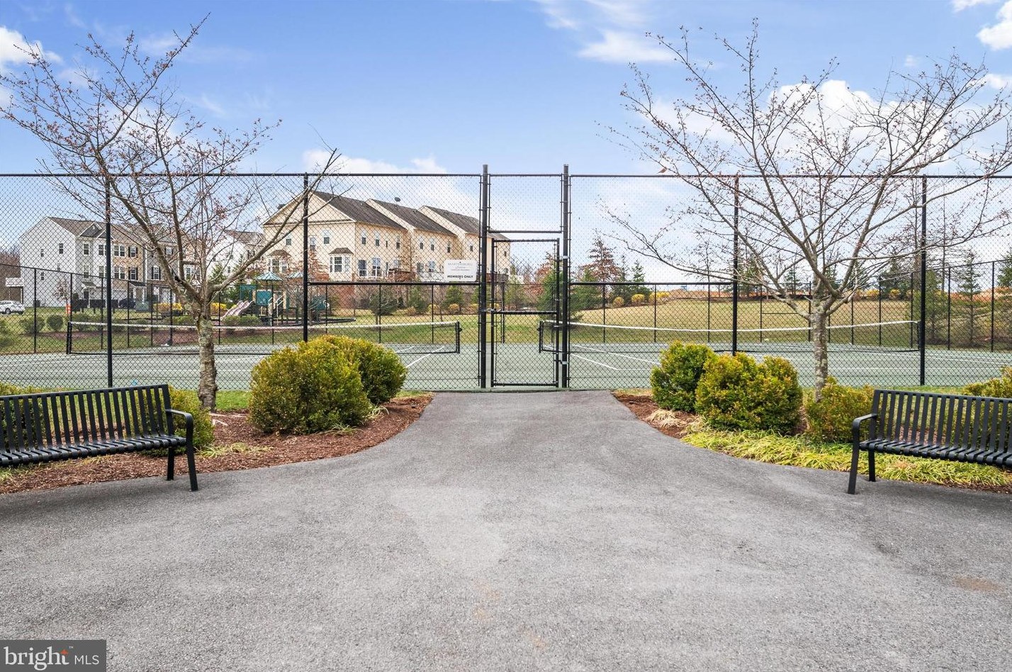 208 Station Ter, Martinsburg WV  25403-4006 exterior