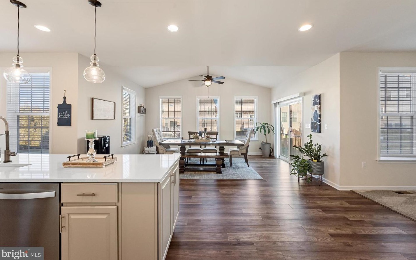 208 Station Ter, Martinsburg WV  25403-4006 exterior