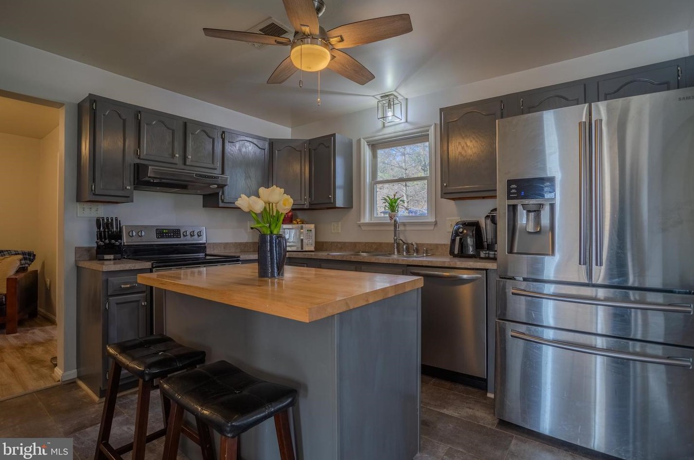 73 Stockade Ct, Hedgesville WV  25427-4983 exterior