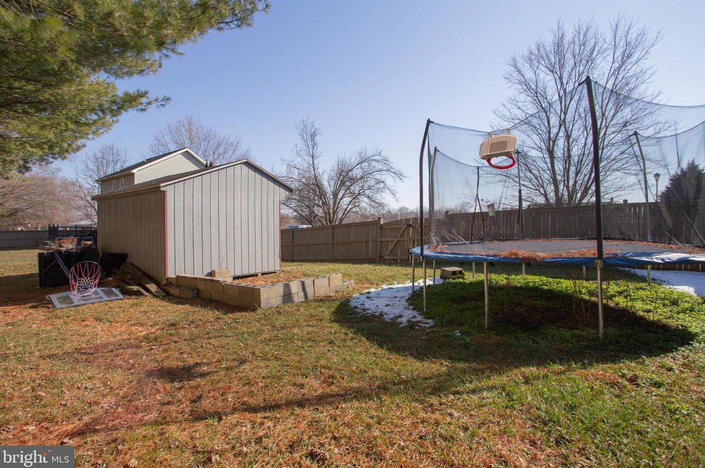73 Stockade Ct, Hedgesville WV  25427-4983 exterior
