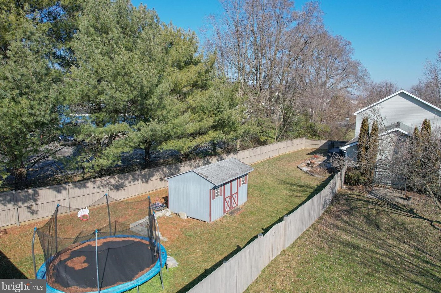 73 Stockade Ct, Hedgesville WV  25427-4983 exterior