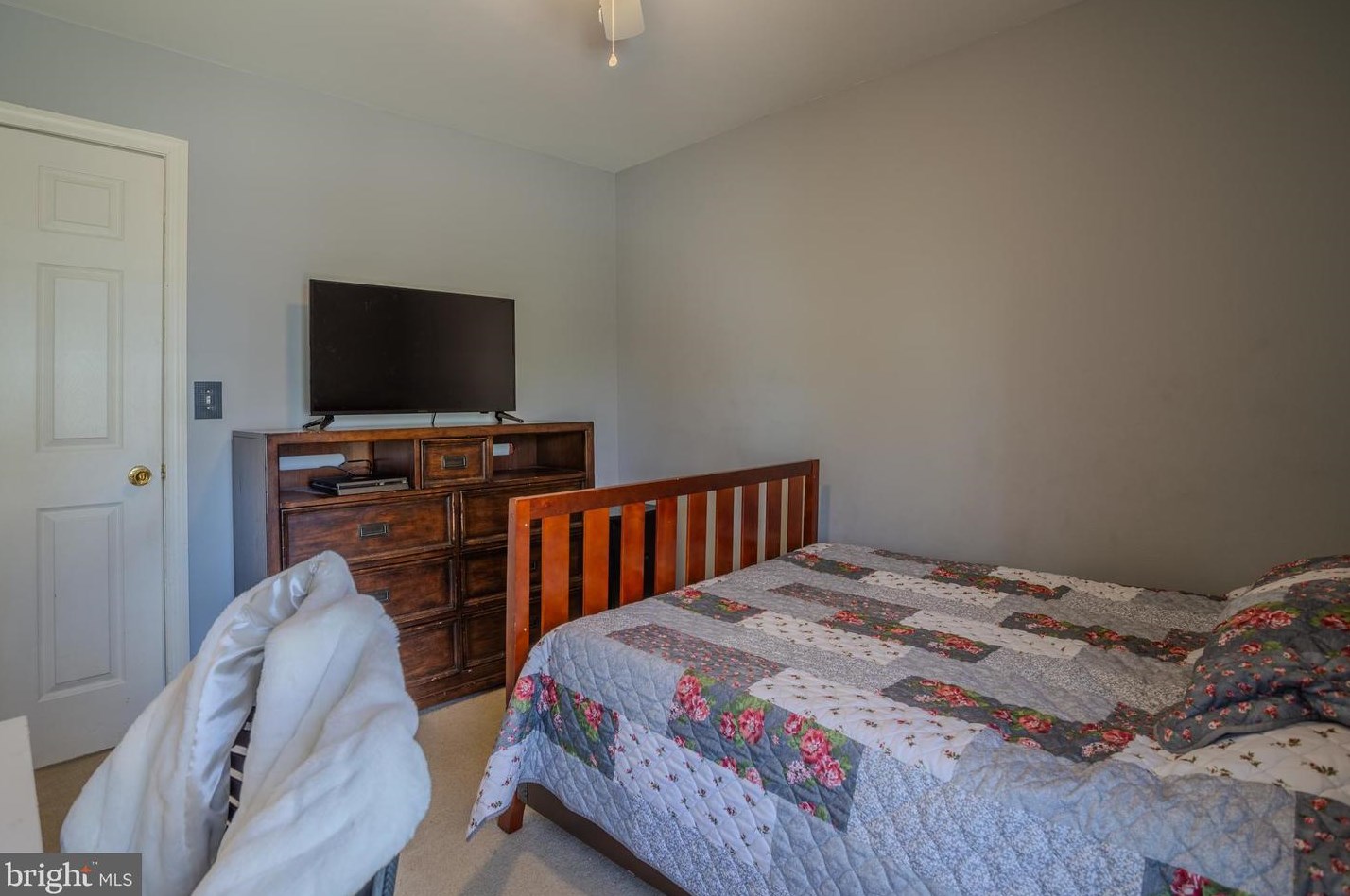 73 Stockade Ct, Hedgesville WV  25427-4983 exterior