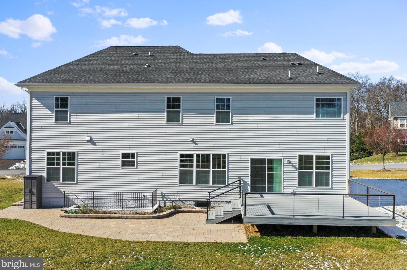 83 Tributary Trl, Falling Waters WV  25419-1149 exterior