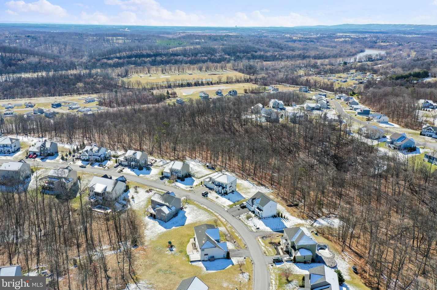 83 Tributary Trl, Falling Waters WV  25419-1149 exterior