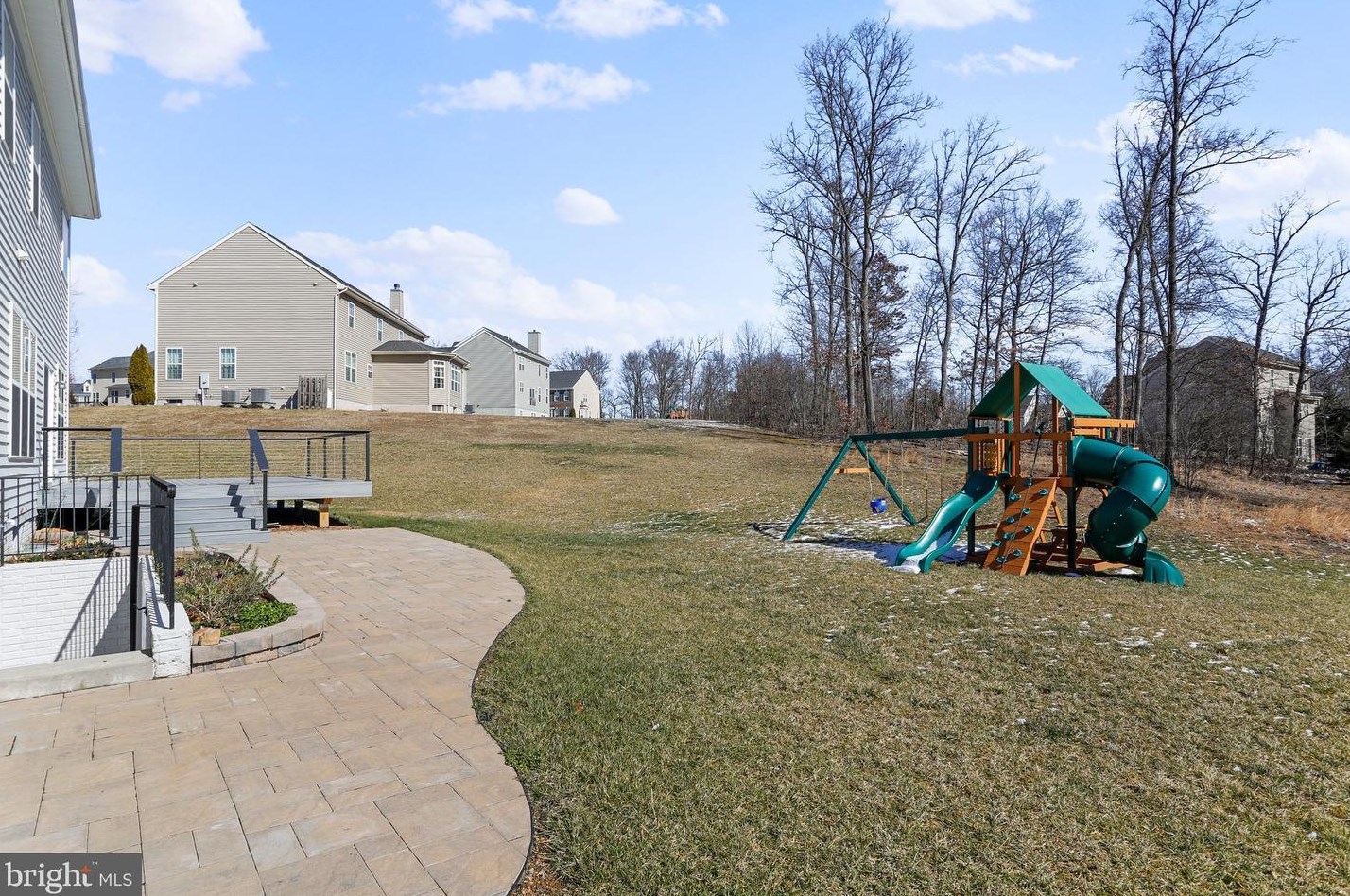 83 Tributary Trl, Falling Waters WV  25419-1149 exterior